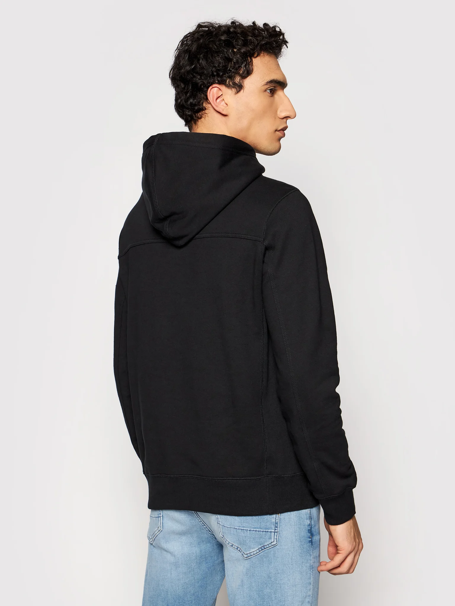 CK SUDADERA NEGRO J30J314036 GVE